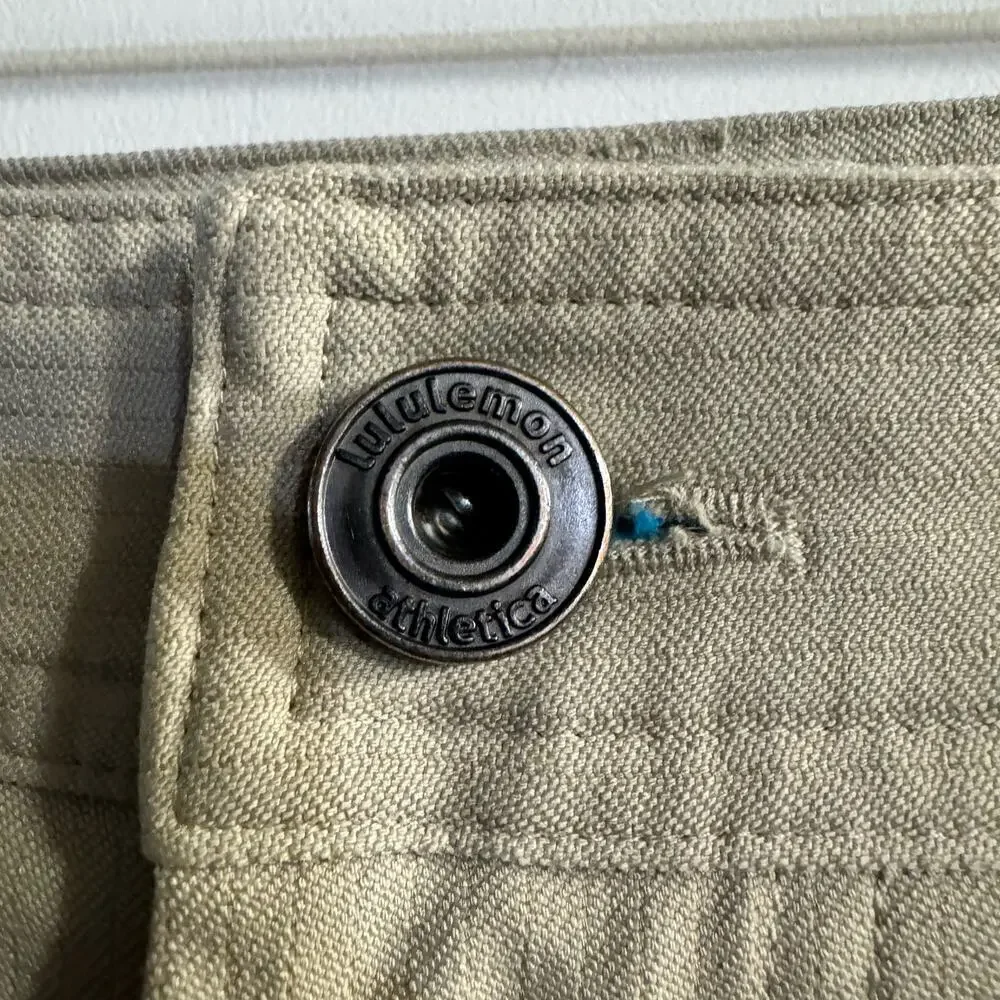 Lululemon Men’s Commute Short Tan Casual Size 38
